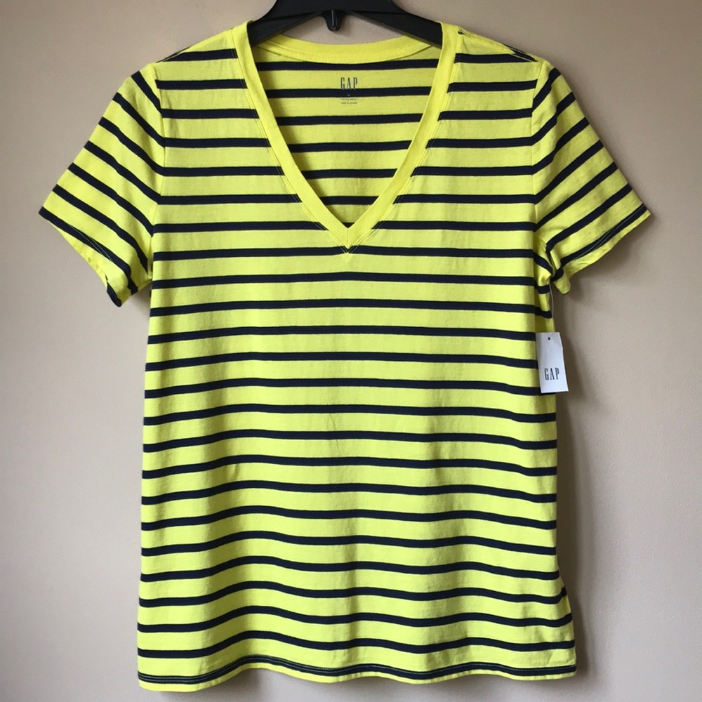 GAP Short Sleeve T-Shirt